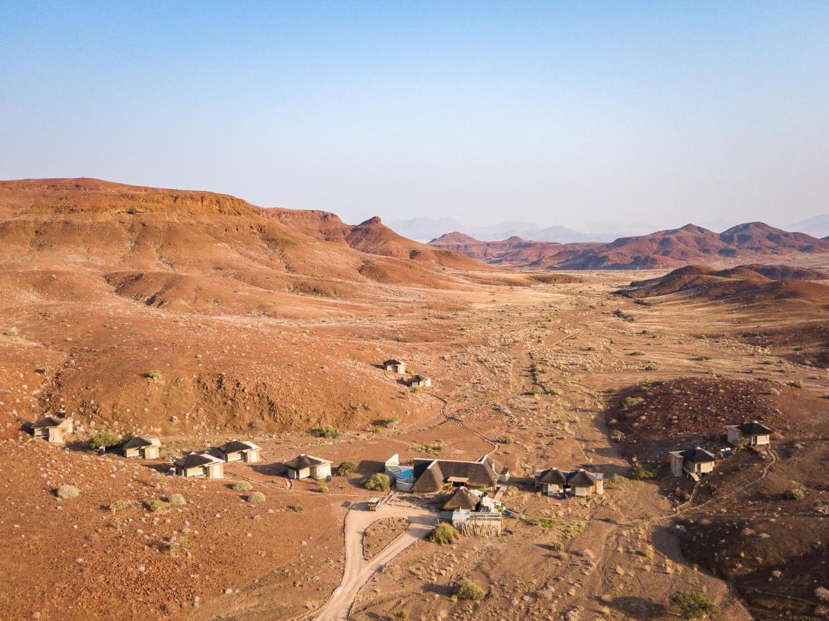 Twyfelfontein Wilderness Safaris Damaraland Campヴィラ エクステリア 写真