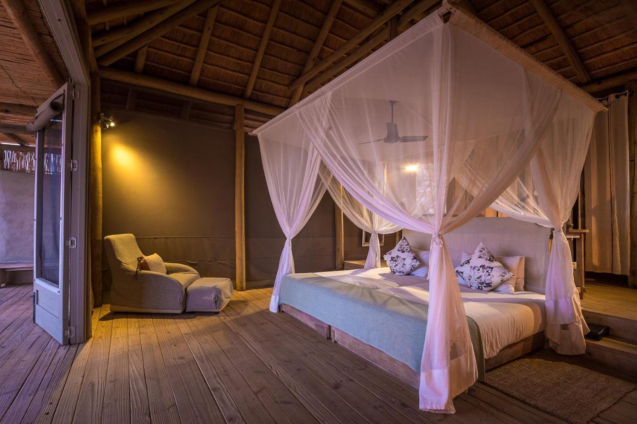 Twyfelfontein Wilderness Safaris Damaraland Campヴィラ エクステリア 写真
