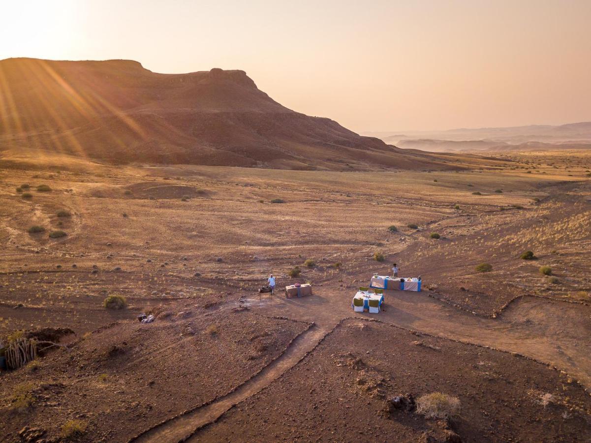 Twyfelfontein Wilderness Safaris Damaraland Campヴィラ エクステリア 写真